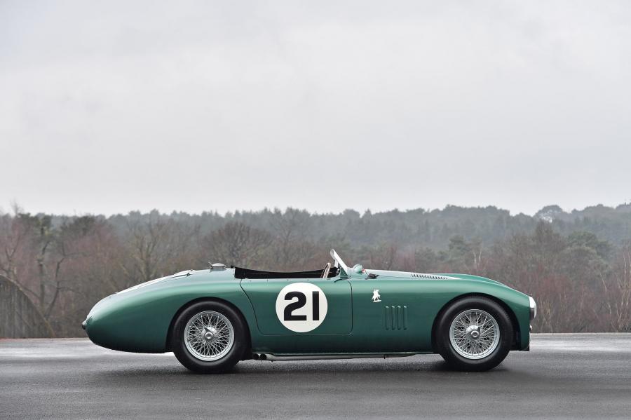  Aston Martin DB3 Spyder 1953 года  (фото 8 из 12)